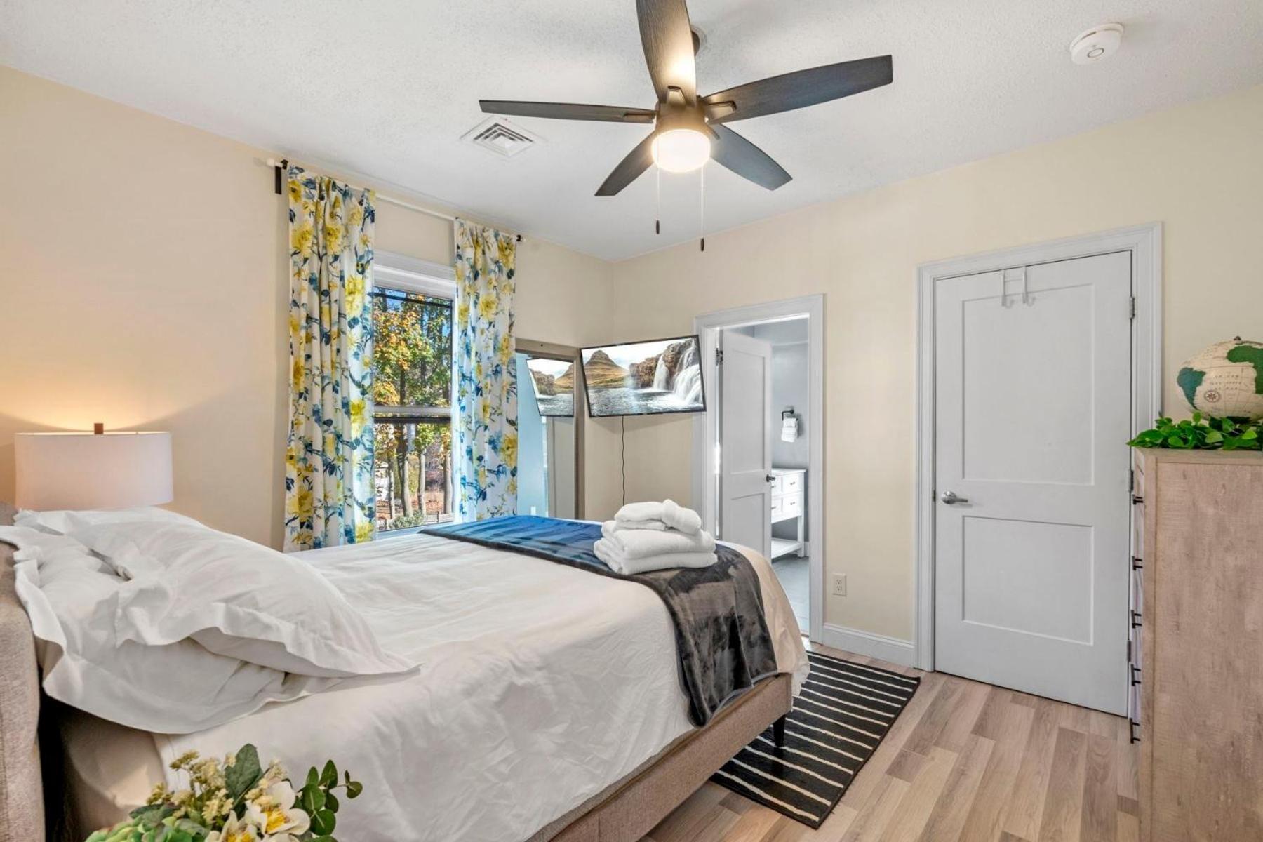 Private Luxury Framingham Condo Near Boston Exteriör bild